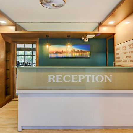 Hotel Aura - Near Malad Link Road Gorai Exteriör bild