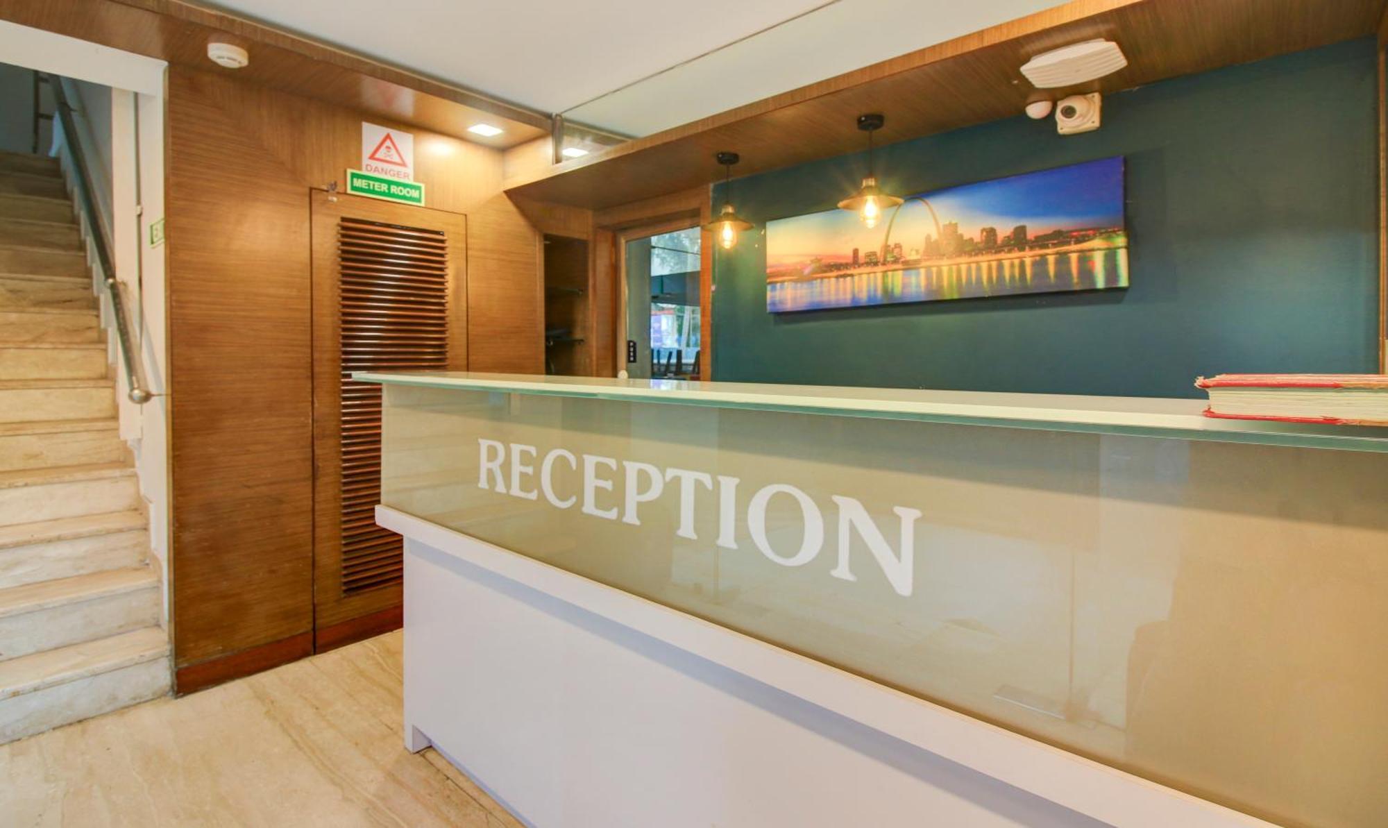 Hotel Aura - Near Malad Link Road Gorai Exteriör bild